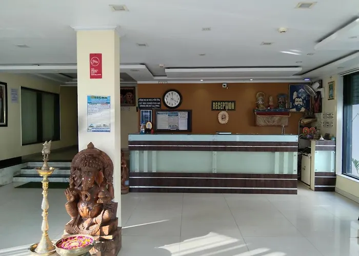 Hotel Mira International !! Beach Nearby