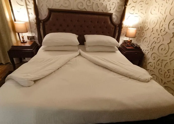 Luxury Amar Tree Resort